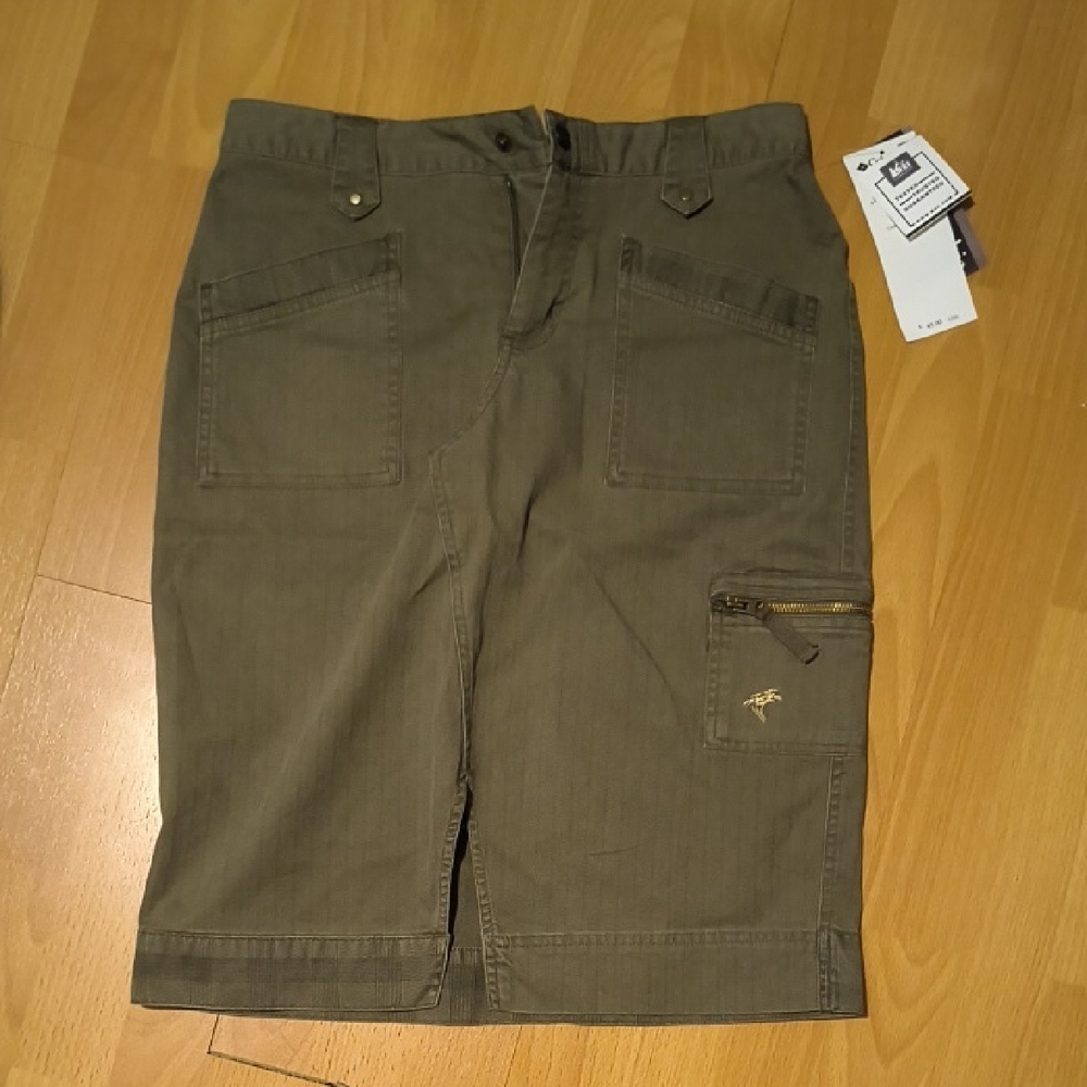 NWT Columbia | Khaki Pencil Skirt with Pockets